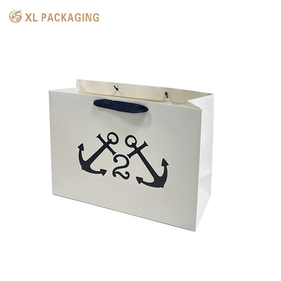 comprar Bolsos de papel de roupas de presente Moda fosca Manga preta Tote para o cliente Tipo de caixa fornecida online manufacture