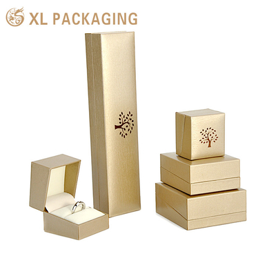 comprar Logotipo personalizado Caixa de jóias de couro PU para embalagem Pendente Bracelet Bracelet Necklace Set Fabricação em linha