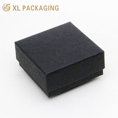 comprar Caixa de Joias Rígida de 2 Peças Personalizada, Caixa de Presente de Papel Texturizado em Couro Sintético Preto Reciclável com Inserção de Espuma de Veludo para Venda por Atacado de Brincos Fabricação em linha