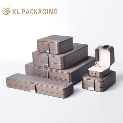 comprar Caixa de embalagem de joias de couro PU de luxo colar de pulseira de brincos de brincos de couro PU de joias de couro online manufacture