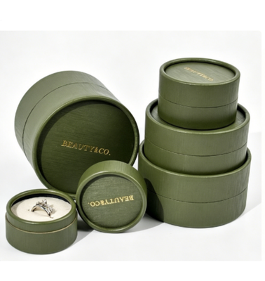 comprar Caixa de joias de papelão com tampa articulada e ímã com logotipo impresso personalizado da XL Packaging para pulseira, anel, brinco e colar Fabricação em linha