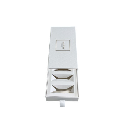 comprar Custom Uncoated Paper Rigid Drawer Box Candle Packaging Ribbon Tag Pull Wholesale Fabricação em linha