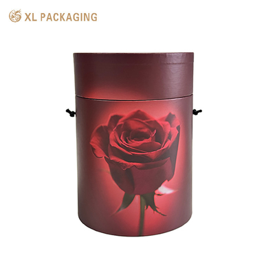 Embalagem XL Caixa de embalagem personalizada Fábrica de papelão Papel redondo Caixa de tubos de cor vermelha Caixa de papel cilindro Rosa de embalagem de flores Caixa de presente Com embalagem de corda preta de 1,4 m