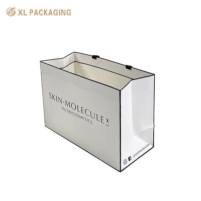 Logotipo personalizado Saco de papel cosmético de luxo com 350gm de papelão branco, laminação fosca e alças de algodão