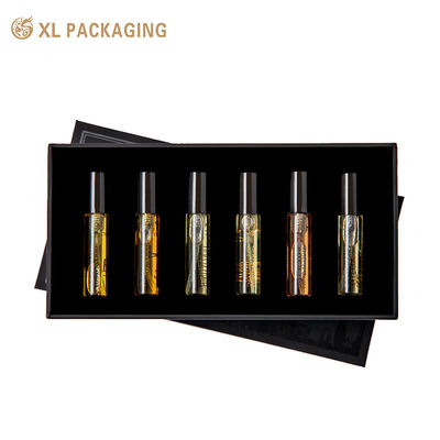 Caixa de perfumes rígidos de luxo personalizada com inserção de veludo e estampagem em folha de ouro para embalagem segura de presentes