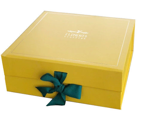 Caixa de presente rígida magnética amarelo com fita para roupas