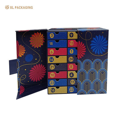 Calendário do Advento Personalizado com Porta Dupla, Fecho Magnético e 24 Gavetas com Estampagem Completa em Prata Brilhante